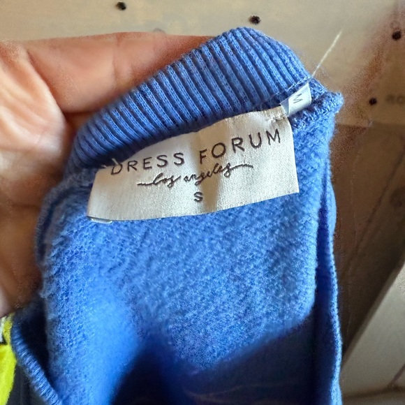 NWOT Dress Forum Portofino Embroidered Sweatshirt - Picture 4 of 7